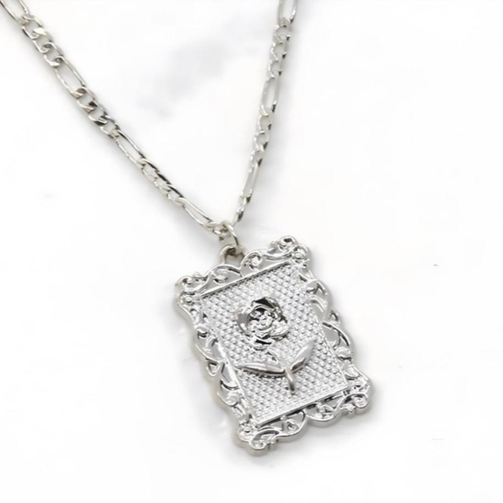 Rose Frame Necklace